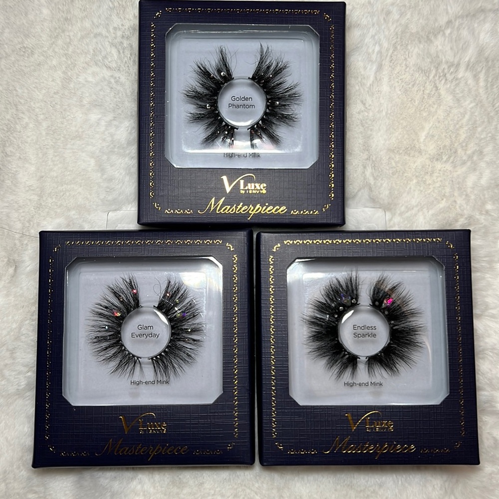 RHINESTONE GEM LASHES- BRAND NEW